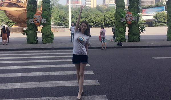 為何清華狀元要當(dāng)女主播？一文揭秘大學(xué)生主播生活