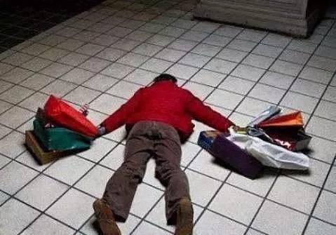 打臉淘寶！這家店送衣上門，還倒貼運費，卻年賺50億！