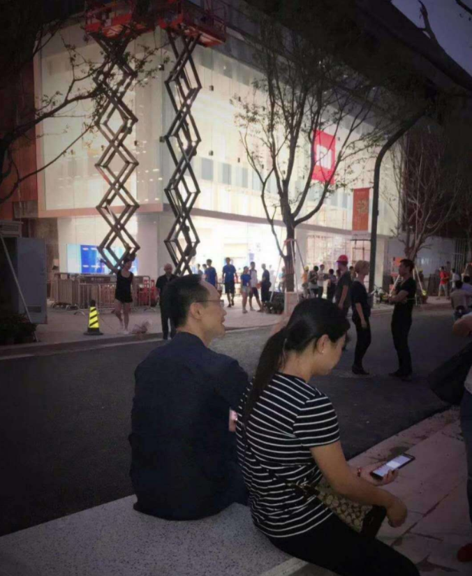  35 天完成 6 個月的活，揭秘小米全球首家旗艦店落地幕后