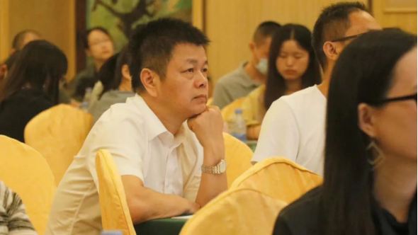 東莞哪里有抖音運營培訓?企業(yè)怎么做抖音營銷?